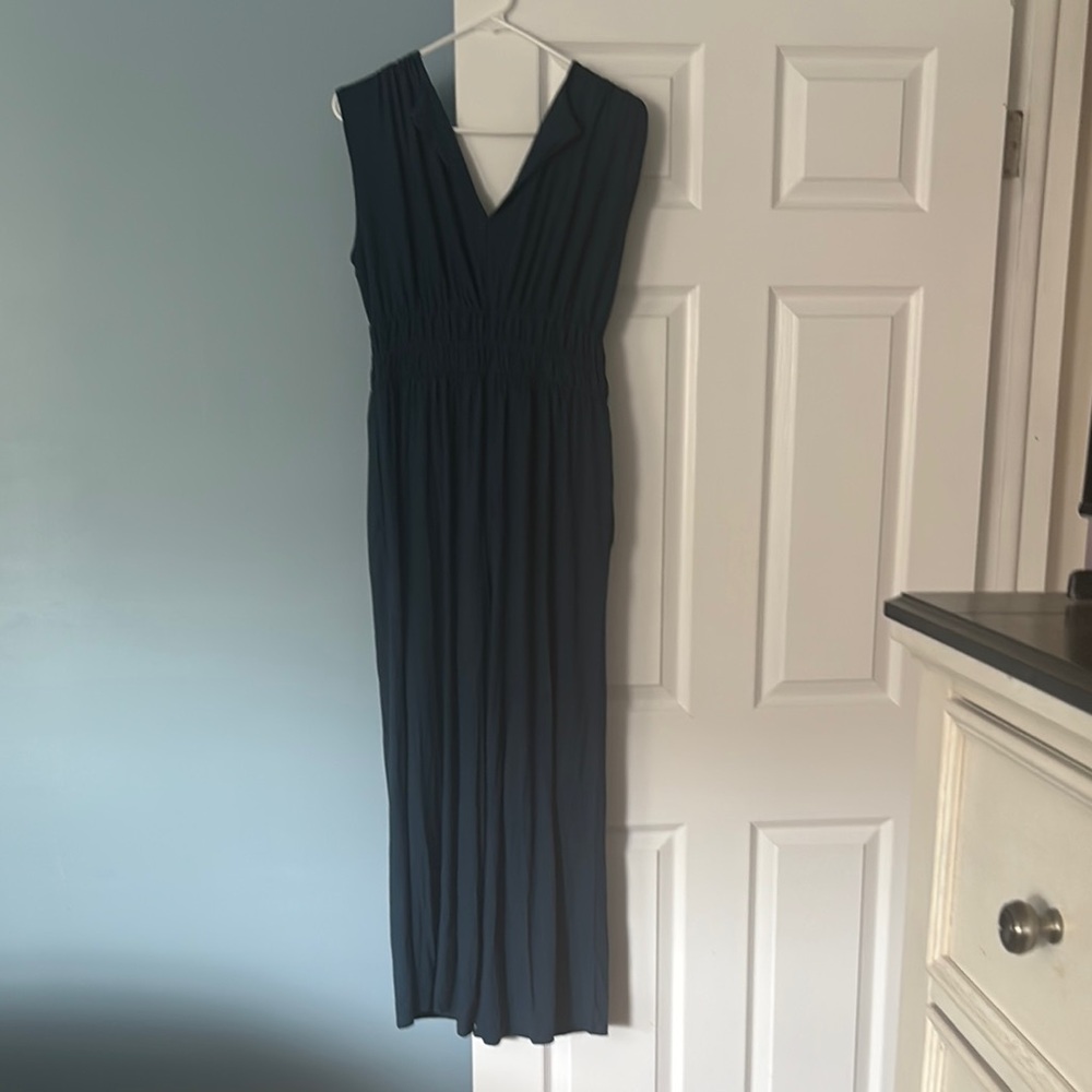 Elegant Navy Sleeveless jumpsuit